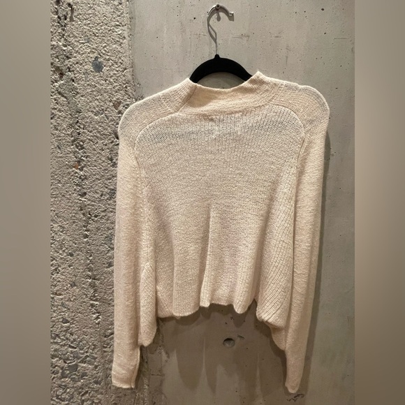 ACNE STUDIOS Cream Cropped Mockneck Sweater - Picture 2 of 6